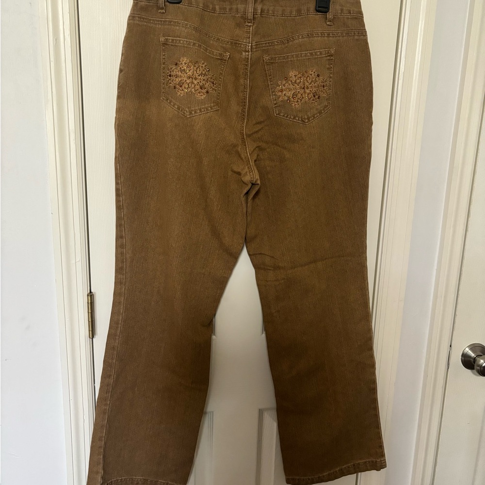 Tan Westport Embroidered Women's Jeans